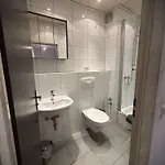 Appartement Helle Fuer 8 Personen Mit 4 Schlafzimmern Essen