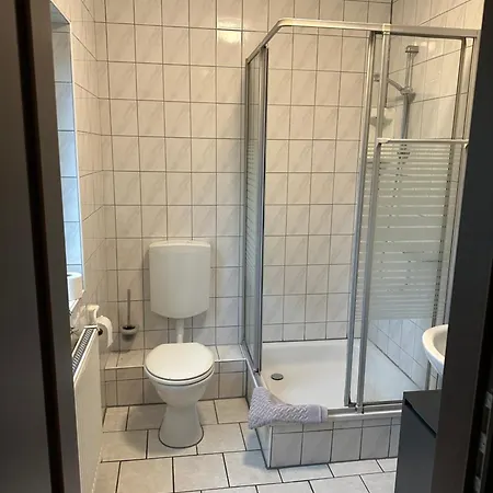 Helle Für 8 Personen Mit 4 Schlafzimmern Apartamento *