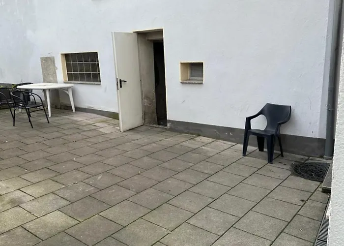 Helle Fuer 8 Personen Mit 4 Schlafzimmern 埃森