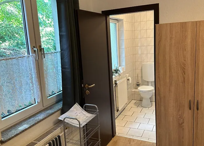 Helle Fuer 8 Personen Mit 4 Schlafzimmern 公寓